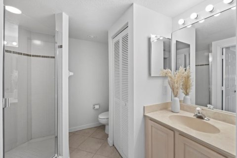 Condominio en venta en Sarasota, Florida, 2 dormitorios, 177.91 m2 № 2429088 - foto 22