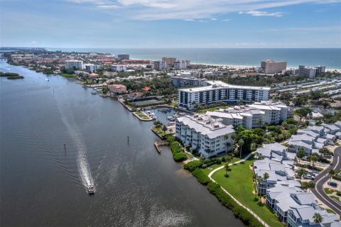Condominio en venta en Sarasota, Florida, 2 dormitorios, 177.91 m2 № 2429088 - foto 26