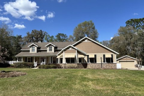 House in Ocala, Florida 3 bedrooms, 276.38 sq.m. № 2233212