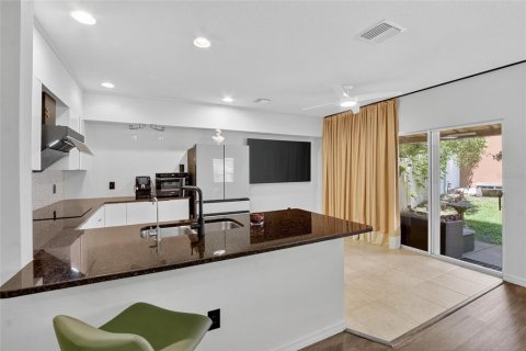 Touwnhouse à vendre à Tarpon Springs, Floride: 3 chambres, 148.83 m2 № 1881412 - photo 18