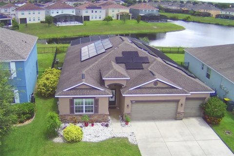 House in Davenport, Florida 4 bedrooms, 210.05 sq.m. № 1878113 - photo 1