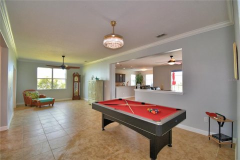 House in Davenport, Florida 4 bedrooms, 210.05 sq.m. № 1878113 - photo 15