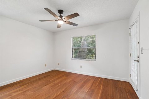 Condo in Seminole, Florida, 2 bedrooms № 2156073 - photo 28