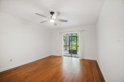 Condo in Seminole, Florida, 2 bedrooms № 2156073 - photo 18