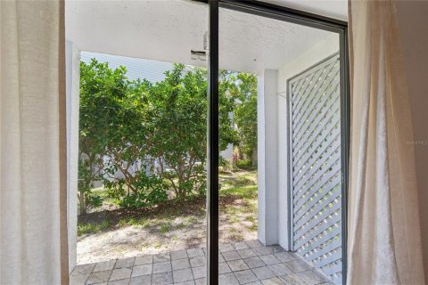 Condo in Seminole, Florida, 2 bedrooms № 2156073 - photo 15