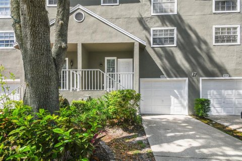 Townhouse in Tampa, Florida 2 bedrooms, 172.61 sq.m. № 2419803 - photo 26