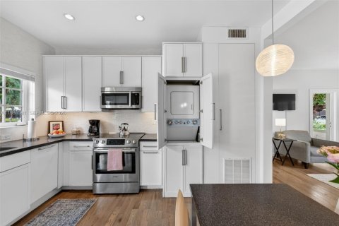 Купить кондоминиум в Майами-Бич, Флорида 1 спальня, 63.73м2, № 2046572 - фото 14