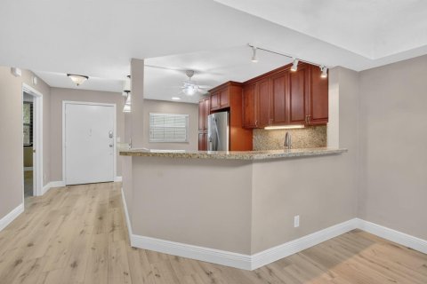 Купить кондоминиум в Бока-Ратон, Флорида 5 комнат, 130.06м2, № 2246275 - фото 13
