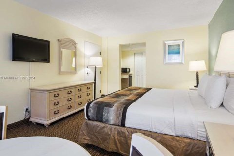 Hotel in Florida City, Florida № 1985486 - photo 7