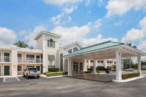 Hotel in Florida City, Florida № 1985486 - photo 1