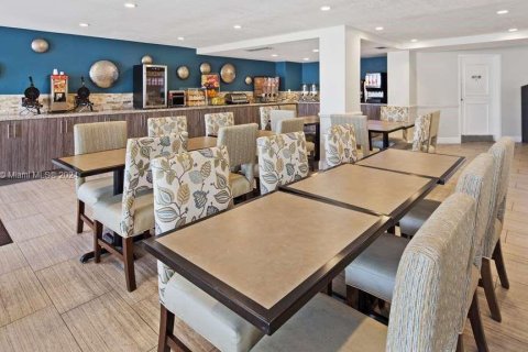 Hotel in Florida City, Florida № 1985486 - photo 9