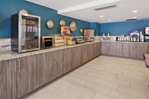 Hotel in Florida City, Florida № 1985486 - photo 11