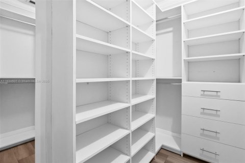 Купить виллу или дом в Майами, Флорида 4 спальни, 228.26м2, № 1825544 - фото 15