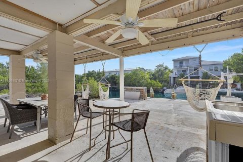 Casa en venta en Sugarloaf Key, Florida, 2 dormitorios, 93.65 m2 № 1924232 - foto 2