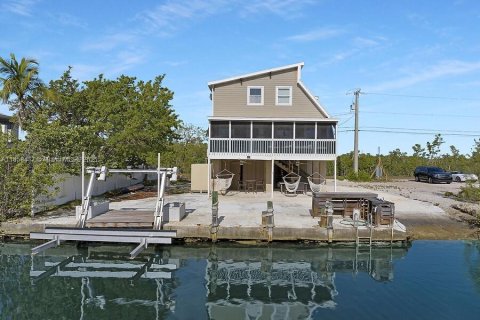 Casa en venta en Sugarloaf Key, Florida, 2 dormitorios, 93.65 m2 № 1924232 - foto 1