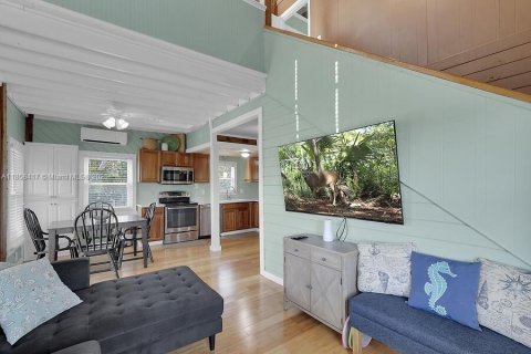 Casa en venta en Sugarloaf Key, Florida, 2 dormitorios, 93.65 m2 № 1924232 - foto 12