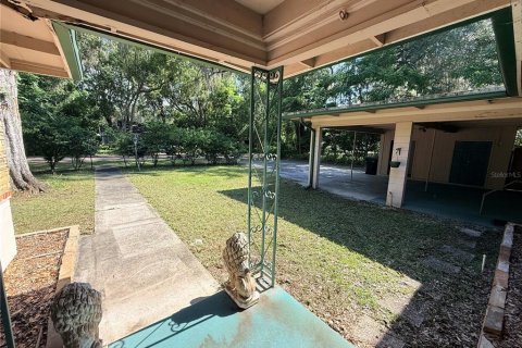 House in Gainesville, Florida 5 bedrooms, 304.91 sq.m. № 2231900 - photo 4