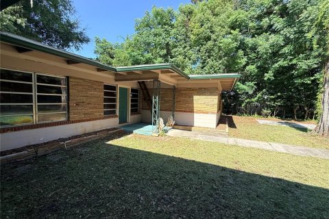 House in Gainesville, Florida 5 bedrooms, 304.91 sq.m. № 2231900 - photo 3