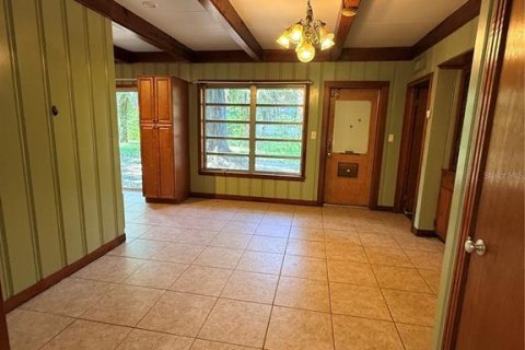 House in Gainesville, Florida 5 bedrooms, 304.91 sq.m. № 2231900 - photo 14
