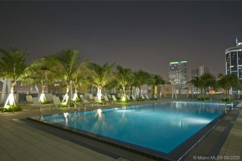 Condo in Miami, Florida, 2 bedrooms  № 1868217 - photo 18