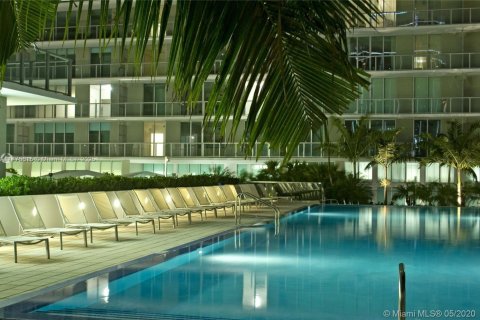 Condo in Miami, Florida, 2 bedrooms  № 1868217 - photo 19