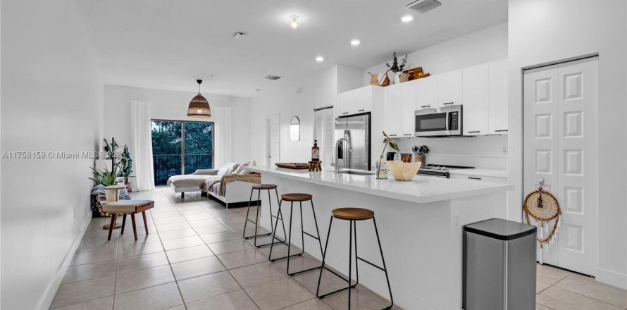 Condo à Doral, Floride, 3 chambres № 1691254