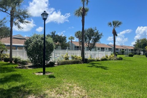 Touwnhouse à vendre à Treasure Island, Floride: 2 chambres, 91.97 m2 № 2333938 - photo 20