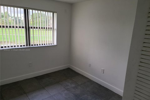 Купить кондоминиум в Майами, Флорида 2 спальни, 82.03м2, № 1957071 - фото 3