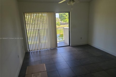 Купить кондоминиум в Майами, Флорида 2 спальни, 82.03м2, № 1957071 - фото 9