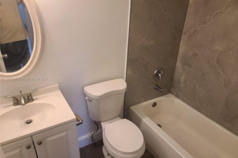 Купить кондоминиум в Майами, Флорида 2 спальни, 82.03м2, № 1957071 - фото 14