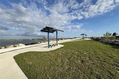 Land in Cape Coral, Florida № 2161559 - photo 18