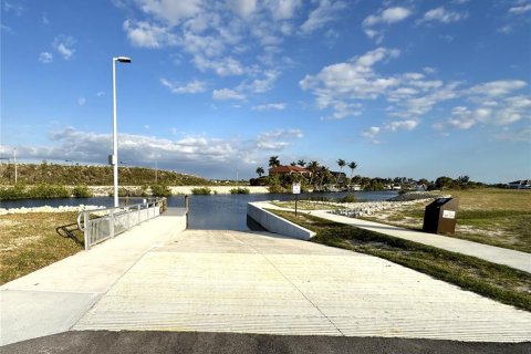 Land in Cape Coral, Florida № 2161559 - photo 24