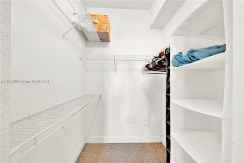 Condominio en venta en South Miami, Florida, 2 dormitorios, 93.83 m2 № 1956543 - foto 23