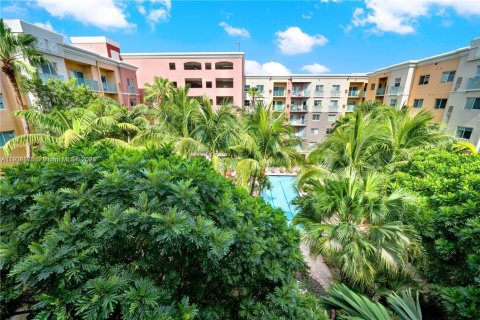 Condominio en venta en South Miami, Florida, 2 dormitorios, 93.83 m2 № 1956543 - foto 10