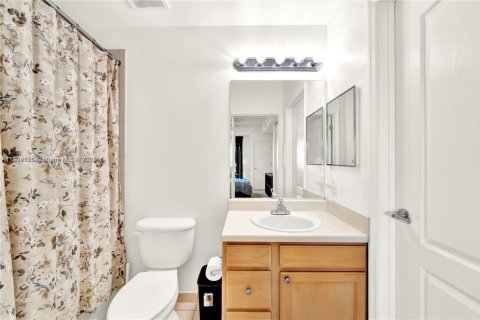 Condominio en venta en South Miami, Florida, 2 dormitorios, 93.83 m2 № 1956543 - foto 26