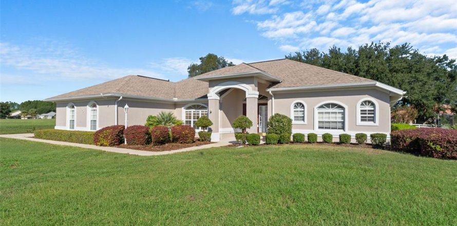 Villa ou maison à Inverness, Floride 3 chambres, 201.13 m2 № 2423777