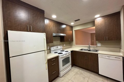 Copropriété à vendre à Lauderhill, Floride: 2 chambres, 91.04 m2 № 1937709 - photo 6