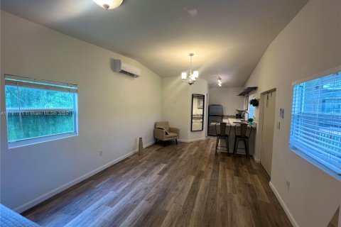 House in Davie, Florida 3 bedrooms, 218.88 sq.m. № 1656039 - photo 26
