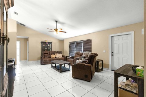 Casa en venta en Ocala, Florida, 4 dormitorios, 197.6 m2 № 2130384 - foto 10
