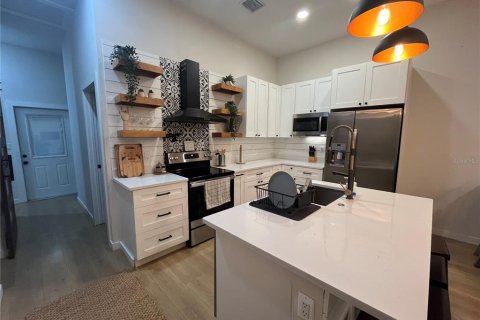 Casa en alquiler en Tampa, Florida, 3 dormitorios, 105.07 m2 № 2093605 - foto 5
