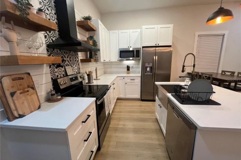 Casa en alquiler en Tampa, Florida, 3 dormitorios, 105.07 m2 № 2093605 - foto 6