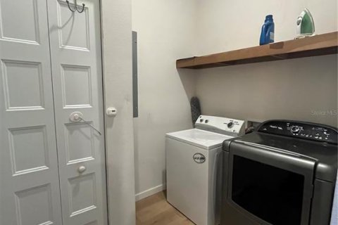 Casa en alquiler en Tampa, Florida, 3 dormitorios, 105.07 m2 № 2093605 - foto 14