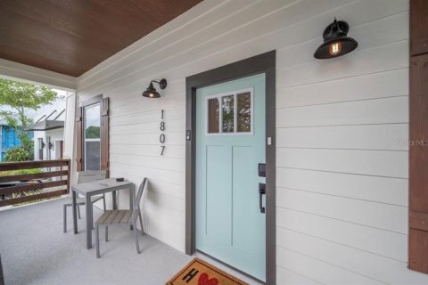 Casa en alquiler en Tampa, Florida, 3 dormitorios, 105.07 m2 № 2093605 - foto 2