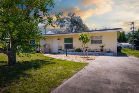Immobilier commercial à vendre à Venice, Floride: 5 chambres, 162.21 m2 № 1856534 - photo 1