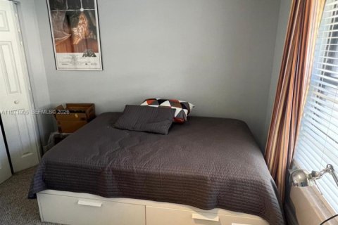 Дом в Санрайз, Флорида 1 спальня, 124.12м2 № 2032654