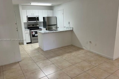 Copropriété à louer à Pompano Beach, Floride: 1 chambre, 43.66 m2 № 2025839 - photo 15