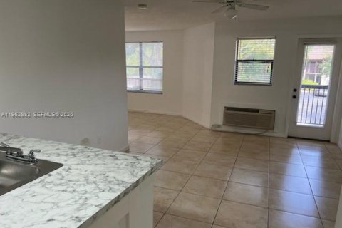 Copropriété à louer à Pompano Beach, Floride: 1 chambre, 43.66 m2 № 2025839 - photo 19