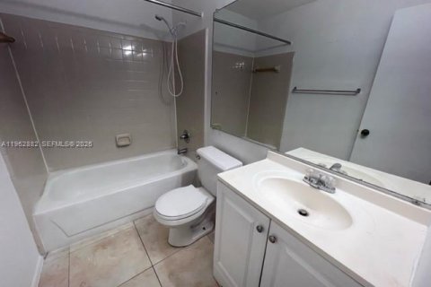 Copropriété à louer à Pompano Beach, Floride: 1 chambre, 43.66 m2 № 2025839 - photo 23