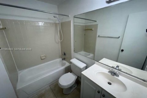 Copropriété à louer à Pompano Beach, Floride: 1 chambre, 43.66 m2 № 2025839 - photo 25