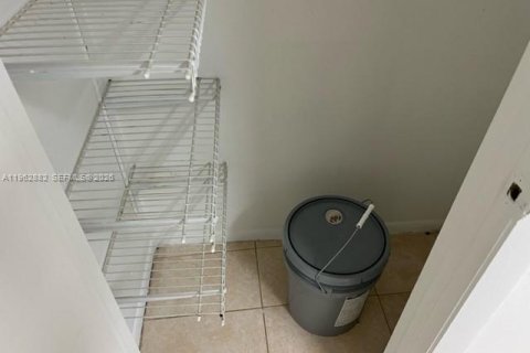 Copropriété à louer à Pompano Beach, Floride: 1 chambre, 43.66 m2 № 2025839 - photo 14